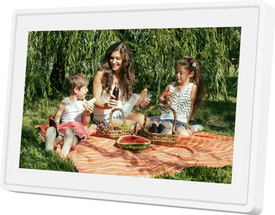 A family enjoying a picnic in a park.