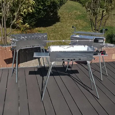 Produktbild von Mangal Astana Set mit zwei verschiedenen Drehspießen