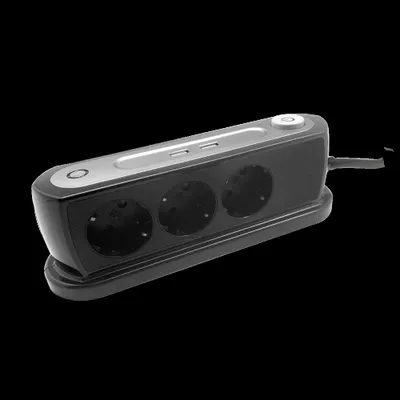 Obrázok produktu pre Zásuvka 3x2P+Z s vypínačom, nabíjačka 2xUSB 2,4A, prepäťová ochrana TYP 3, kábel H05VV-F 3x1,5, dĺžka 1,4 m, čierny