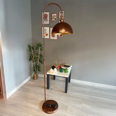 Produktbild von Moderne Stehlampe aus Metall mit E27, Verstellbarer Lampenschirm