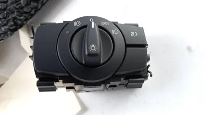 Produktbild von Original BMW 1er E82 E88 3er E90-E93 X1 E84 Scheinwerferschalter 61316938864