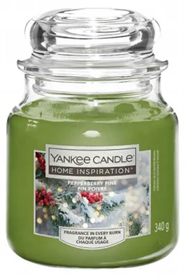 Productafbeelding van Yankee Candle geurkaars, medium formaat, glas, geur: Pepperberry Pine, 340 gram, groen