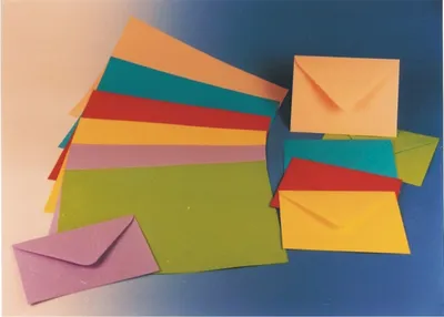 Produktbild von 20 Blatt farbiges Briefpapier DIN A4 zinnoberrot