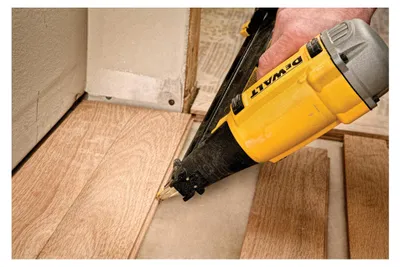 Produktbild von DEWALT Stauchkopfnagler Druckluft DNBDA, 64mm