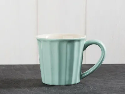 Produktbild von IB Laursen MYNTE Becher Grün GREEN TEA Tasse Keramik hellgrün beige 250 ml