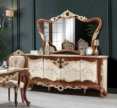 Produktbild von Casa Padrino Luxus Barock Möbel Set Braun / Cremefarben / Gold - 1 Barock Sideboard mit 4 Türen & 1 Barock Wandspiegel - Prunkvolle Barock Möbel