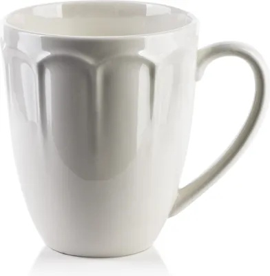 Imagen del producto de Taza de porcelana Hella, dimensiones 9x5x10,7 cm, color blanco, 1 unidad