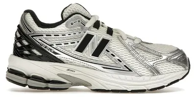 Produktbild von New Balance 1906R Silver Metallic Black (GS) - EU 37.5