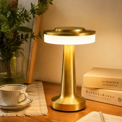 Produktbild von LED Schreibtischlampe,Touch Steuerung Augenschutz Leselampe,Kabellos Dimmbar Tischleuchte,dreifarbige Lampe,Nachttischlampe,Nachtlicht,Metall,Gold