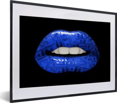 Produktbild von MuchoWow® MuchoWow® Gerahmtes Poster Lippen - Geld - Blau 40x30 cm - Poster mit zchwarzem Bilderrahmen - Bilderrahmen - Poster im Rahmen