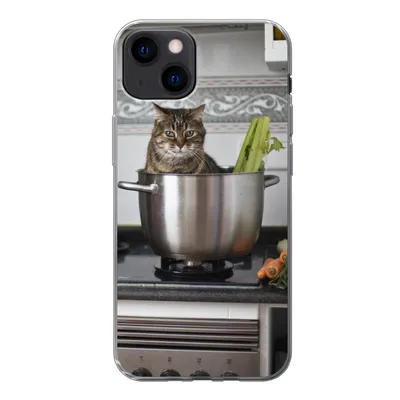 Produktbild von MuchoWow® Handyhülle Schutzhülle Hülle für iPhone 13 Katze - Pfanne - Küche Silikon Softcase Handy Hülle - Karteninhaber