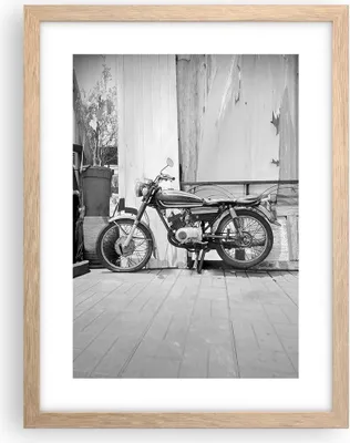 Produktbild von Gerahmtes Poster - Rahmen in heller Eiche - Alt Motorrad Schwarz und Weiß - 30x40 cm - Wand Bild - Wanddeko - Wandbilder - Kunstposter - Wandposter - Bilderrahmen - Bilder - P2NPA30x40-4487