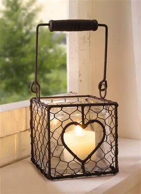 Image de Photophore "cœur" en fil de fer aspect rouille, avec insert en verre, verre décoratif, pot à plantes, bougeoir, verre à photophore, lanterne à suspendre