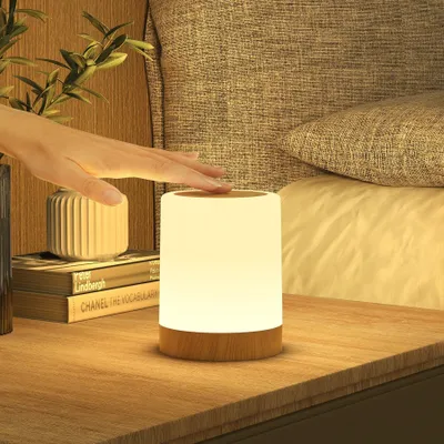 Zdjęcie produktu dla Lampka nocna LED z funkcją dotykową, możliwość regulacji jasności, 256 kolorów RGB, ładowanie przez USB