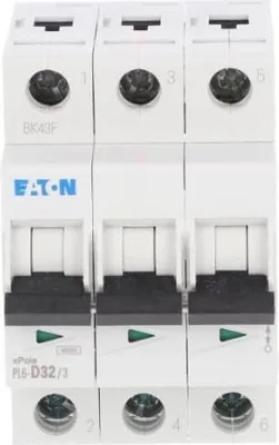 Obrázok produktu pre Miniatúrny istič 3P D 32A 6kA AC PL6-D32/3 286616