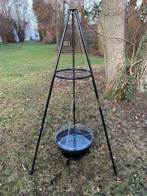 Produktbild von Schwenkgrill Gartengrill Grill Dreibein Holzkohlegrill Höhe 182 cm Fläche 50 cm