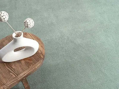 Obrázek produktu pro Uniqoos® Kulatý koberec Loft, průměr 120 cm – plyšový, s nízkým vlasem, 100% polyester, mintová barva, moderní design, lze prát na 30°C, protiskluzová spodní strana