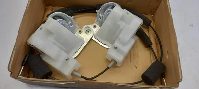Obrázok produktu pre Originálny zámok dverí Mazda, kód: C2Y573300B