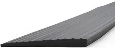 Produktbild von Gummi Türschwellenrampe - 6 mm - 1000 mm - Ohne Klebefläche