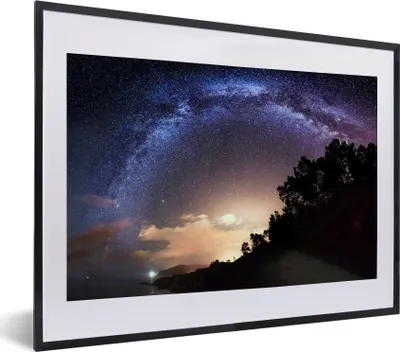 Produktbild von MuchoWow® MuchoWow® Gerahmtes Poster Die Milchstraße über Spanien 40x30 cm - Poster mit zchwarzem Bilderrahmen - Bilderrahmen - Poster im Rahmen