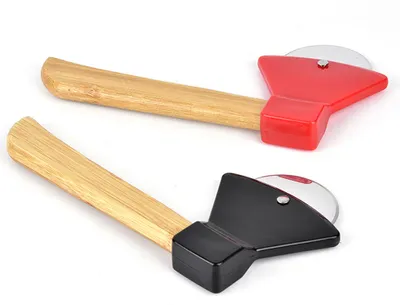 Produktbild von Axt Pizzaschneider mit Bambusgriff Pizzaräder Reibe mit rotierender Klinge Pizzamesser