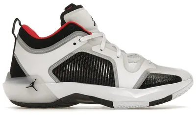 Image de Jordan 37 Low Siren Red - Taille EU 46