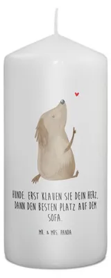 Produktbild von Mr. & Mrs. Panda Kerze Hund Liebe 15 x 7 cm - Weiß - Geschenk, Sprüche, Stumpenkerze, Erinnerungskerze, Verliebt, Herz, Erinnerungslicht, Bedruckte, Wachskerze