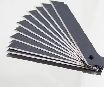 Produktbild von Bituxx 50 Ersatzklingen für Cuttermesser aus SK-2 Stahl Schwarz MS-15711