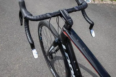 Productafbeelding van Famanu achterspiegel voor fietsen - Opvouwbaar, stabiel en lichtgewicht