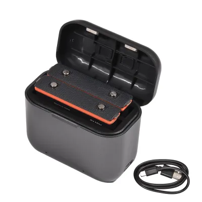 Produktbild von Akkuladegerät mit 2 Akku-Einschüben, Ladebox mit USB-Anschluss, Taschenladeetui mit 1800-mAh-Akkus, kompatibel mit Insta360 X3
