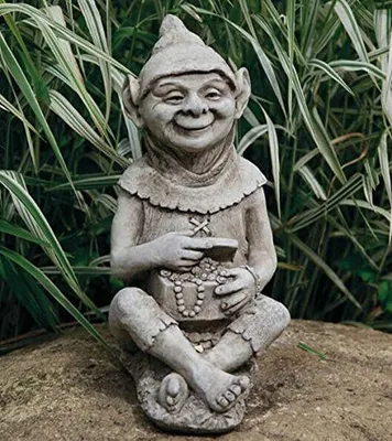 Immagine prodotto di Piccolo gnomo decorativo in pietra, ideale per il giardino