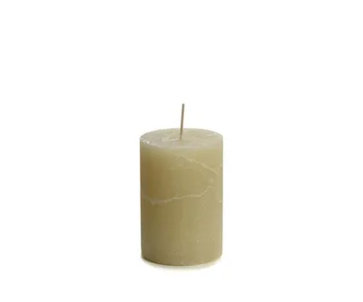 Immagine prodotto di Rustik Lys: Candela rustica a forma di tronchetto – Pistacchio – 7 x 10 cm