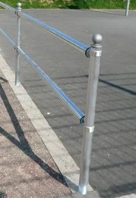 Produktbild von Standpfosten für Verkehrsschutzgitter, zum Einbetonieren, ohne Lackierung mit Kugelkopf
