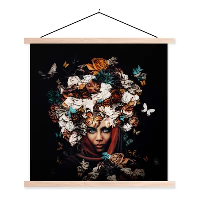 Produktbild von MuchoWow® Textilposter Blumen - Schmetterling - Frauen - Kopftuch 40x40 cm mit holzfarbenen Rahmen - Posterleiste