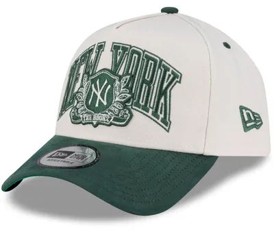Produktbild von New Era MLB 9FORTY E-Frame Suede Cap New York Yankees beige/green