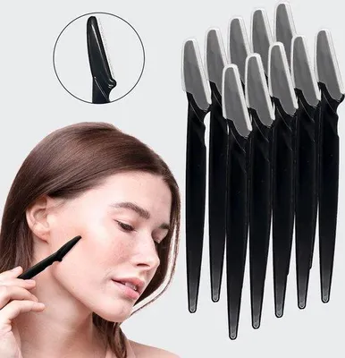 Produktbild von Ultiluxe Dermaplaning Gesicht 5 Stück - Gesichtshaar Entferner für Frauen - Wenkbrauenschneider - Schwarz