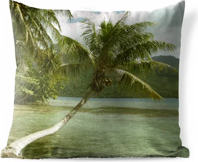 Produktbild von MuchoWow® Outdoor Kissen - Palmen am Strand von Mo'orea - 40x40 cm - Wetterfest - Lounge Kissen - Kopfkissen - Interieur - Polster mit Bild