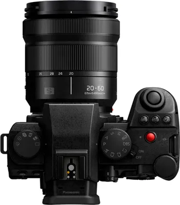 Produktbild von Panasonic Lumix Dc-s5 Iix + Kompaktkamera 20-60 Mm    One Size