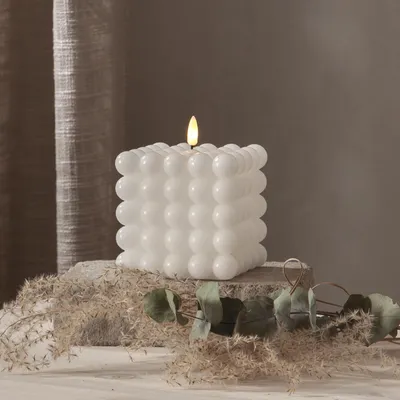 Zdjęcie produktu dla Świeca Led woskowa filarowa FLAMME DOT biała 12,5cm