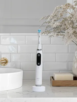 Produktbild von Braun Oral-B iO Series 9N White iO9 Elektrische Zahnbürste