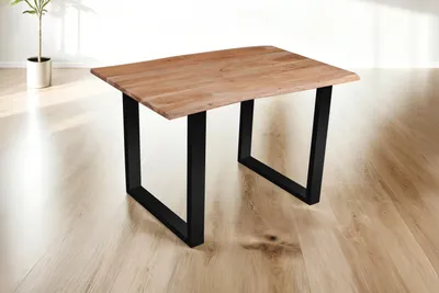 Produktbild von Esstisch Baumkante Akazie massiv eichenfarben 140 x 80 cm U-Gestell schwarz DEREK