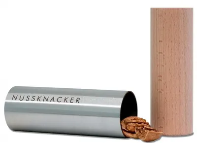Imagen del producto de Cascanueces de acero inoxidable con diseño innovador