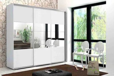 Produktbild von Dreitüriger Kleiderschrank 278/215 LUCA – weiß