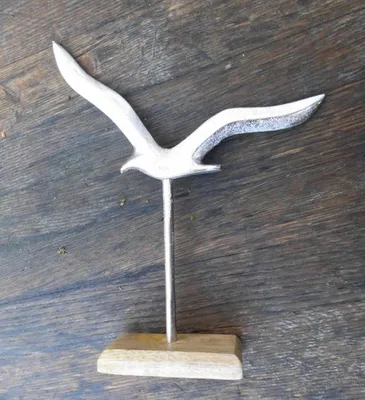 Produktbild von Deko-Möwe Maritimes Deko-Objekt Aluminium + Holz massiv Handarbeit 25 cm
