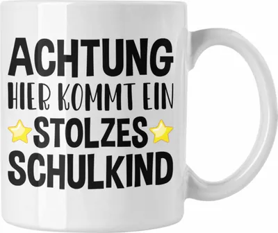 Produktbild von Trendation - Einschulung Junge Mädchen Geschenk Schultüte Füllung Tasse Schulstart 1. Schultag Schuleinführung Schulanfang Geschenkidee 2023 Schulkind Lustig (Weiß)