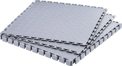 Zdjęcie produktu dla Płytki garażowe z PVC – płytki podłogowe typu „plug-in”/„click” – zestaw 8 sztuk 51,3 x 51,3 x 0,5 cm – antypoślizgowe – profil blachy ryflowanej – wytrzymałe na duże obciążenia – do warsztatu i magazynu – jasnoszare