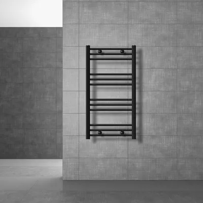Obrázek produktu pro LuxeBath koupelnový radiátor Sahara 500x800 mm černý matný zakřivený s bočním připojením designový radiátor sušák na ručníky sušička ručníků, bez topného tělesa