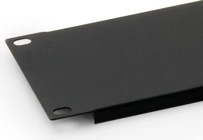 Produktbild von 19" Blindplatte 5HE schwarz mit Montagematerial, 222 mm Höhe