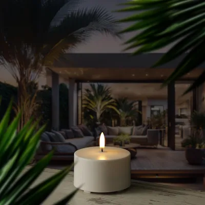 Produktbild von LED Kerze THEA - Kunststoff - Timer - H: 5cm - D: 8,4cm - bis zu 1000 Std. - für Außen - weiß, KI-generiertes Bild