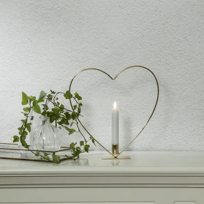 Produktbild von Dekoherz mit LED Kerze Flamme  - Kerzenhalter - stehend - H: 28cm - Timer - Batterie - gold